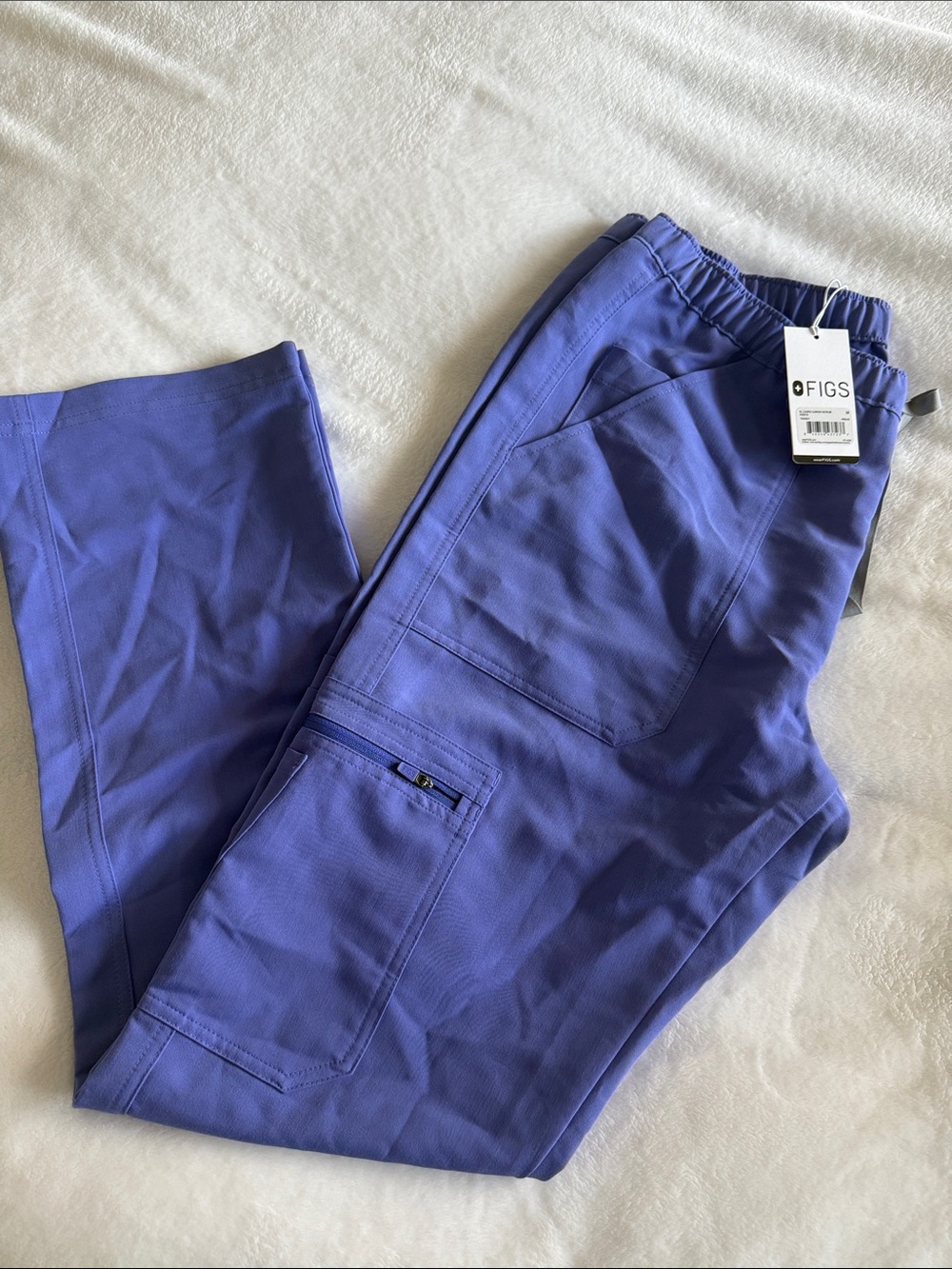 FIGS Men’s Scrub Cargo Pants - Cairo Blue